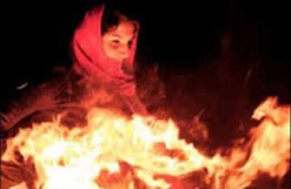 আগুন পোহাতে গিয়ে ৯ মাসের অন্তঃসত্ত্বা নারীর মৃত্যু