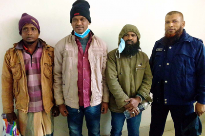 ঝালকাঠিতে ওয়ারেন্টভূক্ত তিন পলাতক আসামি গ্রেফতার