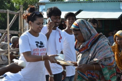 মানবতার সেবায় 'আমরা মানুষ ফাউন্ডেশন'