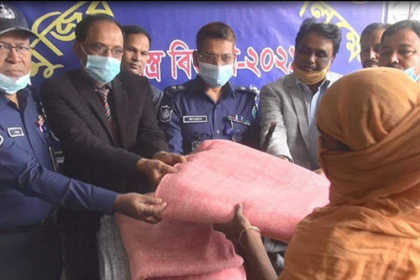 মুজিব শতবর্ষ উপলক্ষে নারায়ণগঞ্জ বিআইডব্লিউটিএর শীতবস্ত্র বিতরণ