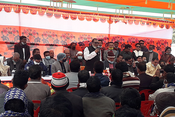 ‘সরকার দেশের জন্য ব্যাপক উন্নয়নের কাজ করেছেন’