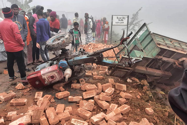 সুজানগরে ট্রেনের ধাক্কায় নিহত ১, আহত ৬