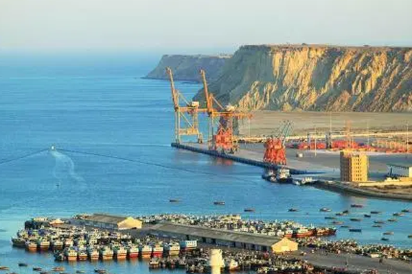 ইরানের বন্দরের উন্নয়নে ক্রেন পাঠালো ভারত