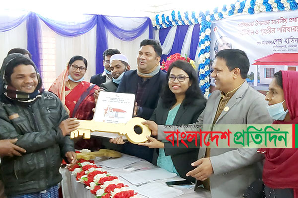 ‘এখন আর কেউ কইবো না পরের জায়গায় থাকি’