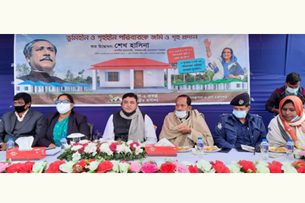 মাথা গোঁজার ঠাঁই পেলেন ব্রাহ্মণবাড়িয়ার ৯১ গৃহহীন পরিবার