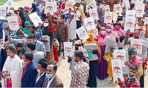 কলাপাড়ায় ঘর পেল ৪৫০টি পরিবার