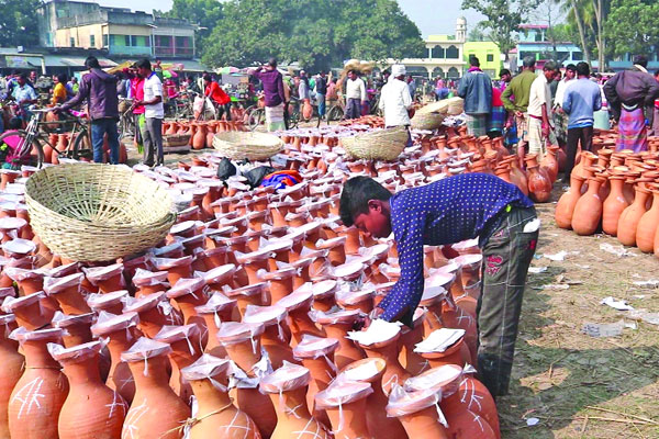 জমজমাট চুয়াডাঙ্গার খেজুর গুড়ের হাট