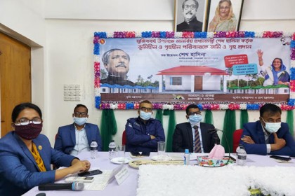 নোয়াখালীতে ১৫০ পরিবার পেল পাকা ঘর 

