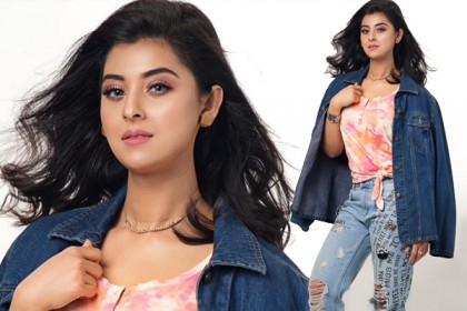 ‘আড়াল’ কাটিয়ে ফেসবুকে বেশ সরব বুবলী