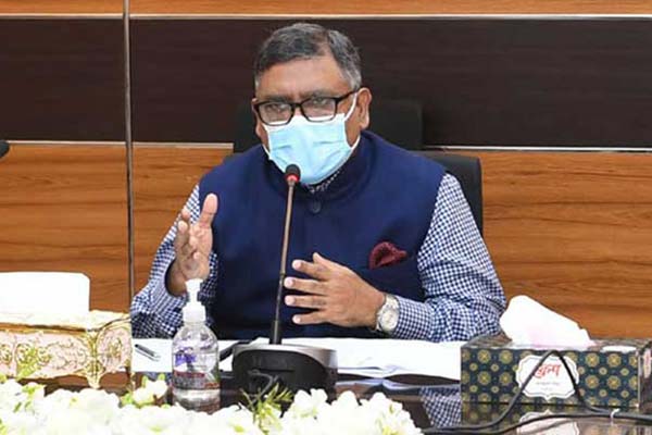 জোর করে কাউকে ভ্যাকসিন দেয়া হবে না: স্বাস্থ্যমন্ত্রী

