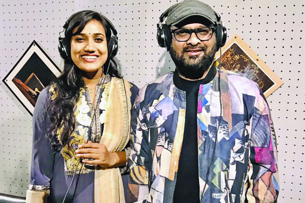 শফিক তুহিন ও লায়লার ‘পাগল’