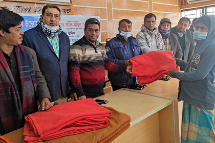 ব্রাহ্মণবাড়িয়ায় শীতার্তদের মাঝে শীতবস্ত্র উপহার