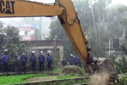 লতিফ সিদ্দিকীর দখলে থাকা ৫০ কোটি টাকার সরকারি জমি উদ্ধার
