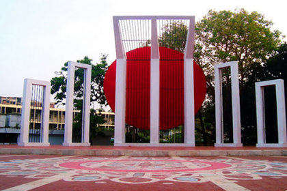 শহীদ মিনারে ফুল দেওয়া যাবে সর্বোচ্চ পাঁচজন করে 