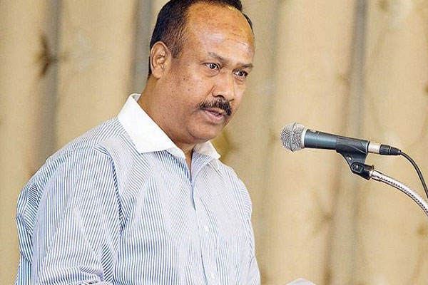 কানাডার বেগম পাড়ায় ২৮টির মধ্যে ২৪ বাড়ি সরকারি কর্মচারীর