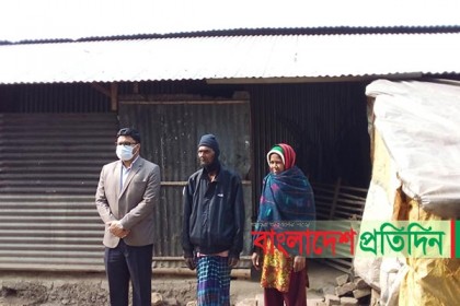 গণশৌচাগারে বাস করা সেই শাহাদাত-নার্গিস দম্পতি পাচ্ছেন ঘর