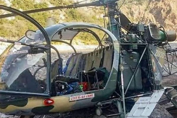 কাশ্মীরে হেলিকপ্টার বিধ্বস্ত হয়ে ভারতীয় পাইলট নিহত