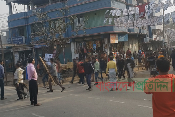 পাবনায় দুই কাউন্সিলর প্রার্থীর সমর্থকদের সংঘর্ষ, আহত ১০