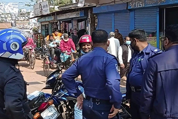 স্বরূপকাঠি পৌর নির্বাচনে আচরণবিধি লঙ্ঘনের অভিযোগ