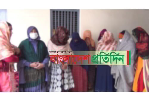ভারতে পাচারকালে কুলিয়াডাঙ্গা সীমান্তে ২২ নারী পুরুষ-শিশু উদ্ধার, দালাল গ্রেফতার