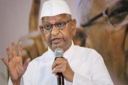 ভারতের কৃষকদের জন্য 'জীবনের শেষ' অনশনে বসছেন আন্না