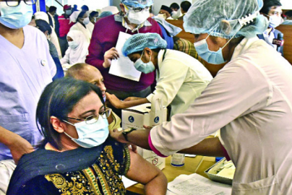 রাজশাহীতে পৌঁছাল ১ লাখ ৮০ হাজার ডোজ করোনা ভ্যাকসিন 