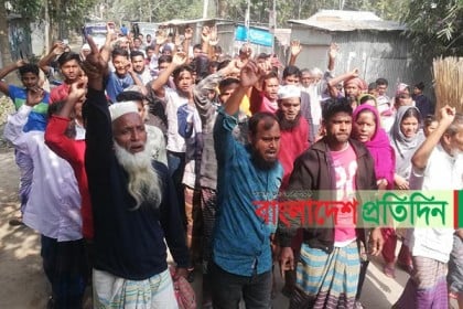 ফরিদপুরে ইউপি চেয়ারম্যানের বিচার দাবি মুক্তিযোদ্ধাদের