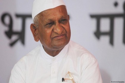 অনশন কর্মসূচি বাতিল করলেন আন্না হাজারে