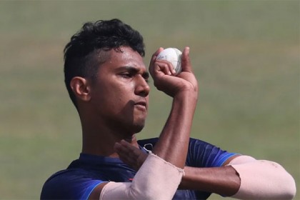 টেস্টে স্কোয়াডে হাসান মাহমুদ


