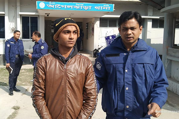 বিয়ের প্রলোভনে স্কুলছাত্রীকে ধর্ষণ, মুদী দোকানি গ্রেফতার