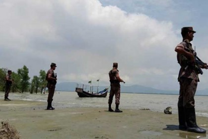 টেকনাফ সীমান্তে সতর্ক অবস্থানে বিজিবি