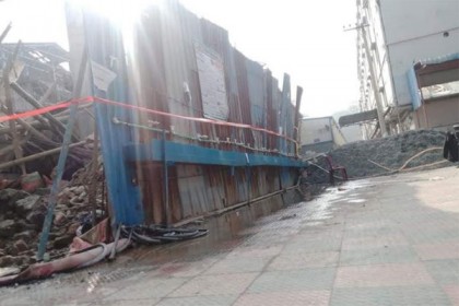 চট্টগ্রামে নির্মাণাধীন ভবনের ছাদ ধসে ২ শ্রমিক আহত
