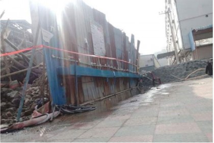 ছাদ ধস নিয়ে চরম গোপনীয়তা

