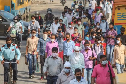 ৩০ কোটি ভারতীয়’র করোনায় আক্রান্ত হওয়ার দাবি