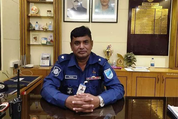 শিবচ‌রে সেই ওসিকে স্বপদে রেখেই তদন্ত কমিটি গঠন

