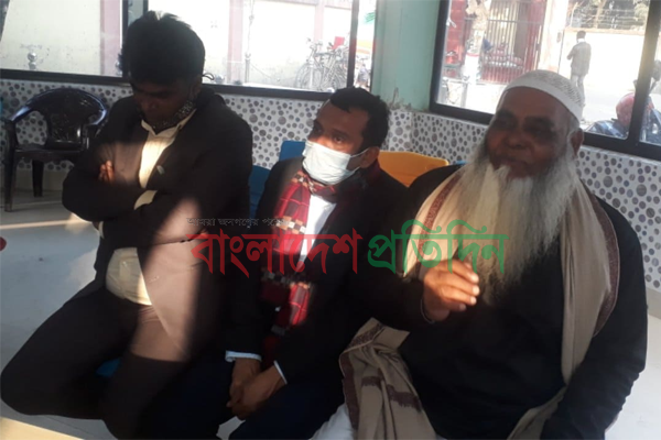 মাদারীপুরে তিন প্রতারক আটক