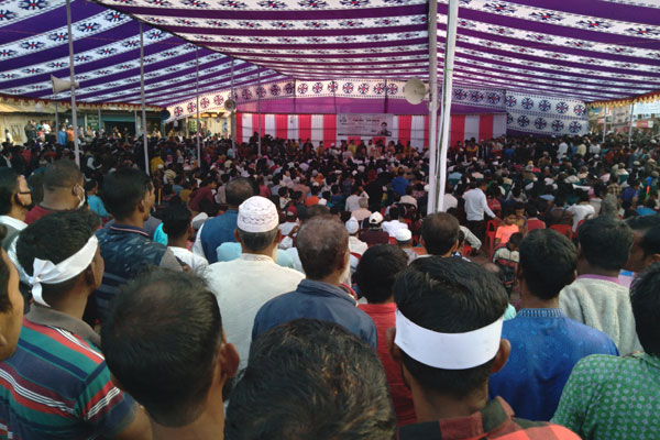 বাজিতপুরে আওয়ামী লীগের মেয়র প্রার্থীর গণসংযোগ