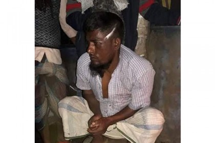 কুড়িগ্রামে মাছ ব্যবসায়ীকে পেটালেন 
ছাত্রলীগ নেতা