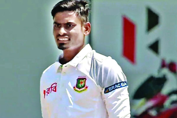 প্রথম বলেই উইকেট