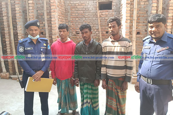 কালিয়াকৈরে গণধর্ষণের অভিযোগে ৩ যুবক আটক 