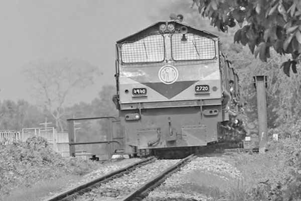 লালমাইয়ে রেলস্টেশন থাকলেও সেবা নেই