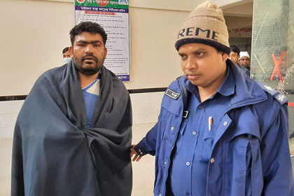 চরফ্যাশনে অস্ত্রসহ ডাকাত আটক