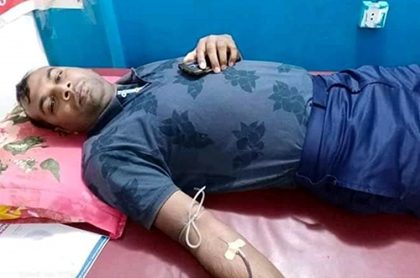 রক্ত দিয়ে প্রসূতি মাকে বাঁচালেন টহল পুলিশ 