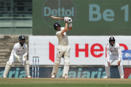 ভারতকে হতাশায় ডুবিয়ে রুটের ডাবলে রান পাহাড়ে ইংল্যান্ড