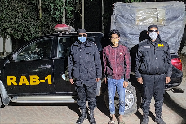 গাজীপুরে ধর্ষণের অভিযোগে যুবক গ্রেফতার