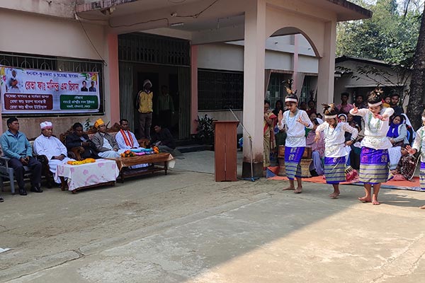 নালিতাবাড়ীতে পালপুরোহিতের সংবর্ধনা অনুষ্ঠান 