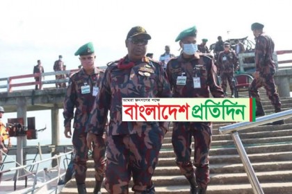 সীমান্ত পরিদর্শনে বিজিবি'র মহাপরিচালক