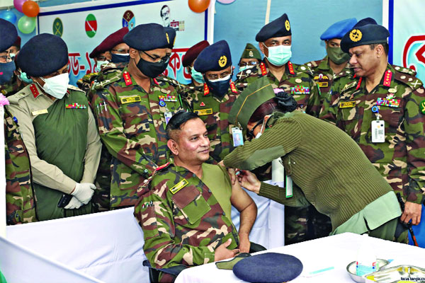 সেনা, নৌ এবং বিমান বাহিনীর টিকাদান কার্যক্রম শুরু