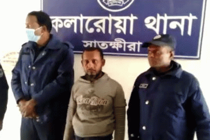 যুবকের সাথে স্ত্রীকে আপত্তিকর অবস্থায় দেখার পর  দুইজনকেই হত্যা