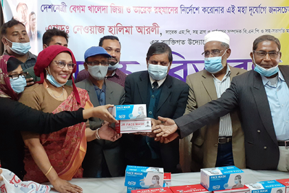 বিএনপি’র উদ্যোগে মাগুরা প্রেসক্লাবে মাস্ক বিতরণ